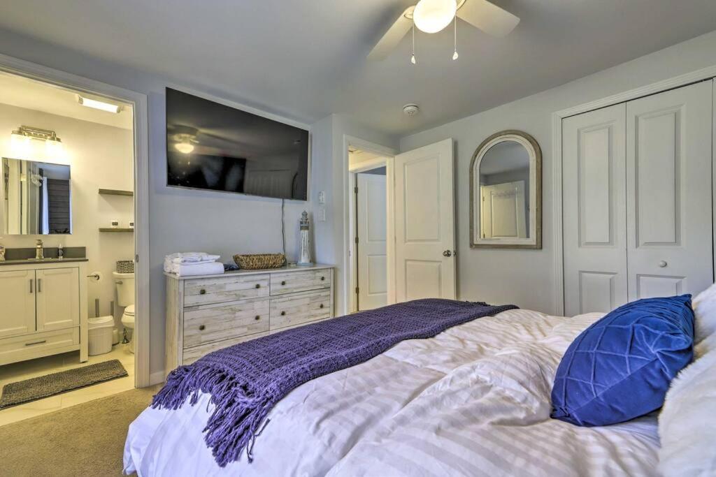New! Updated Mystic Home W/ Sauna, Hot Tub & Deck Dış mekan fotoğraf
